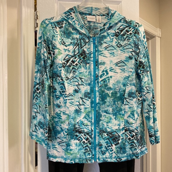 NWOT - WEEKENDS by Chico's Zip-Up Multi Coloured Turquoise Hoodie Jacket - Sz 0 - Picture 2 of 12